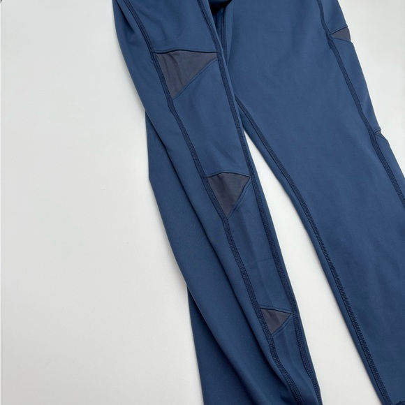 Huk Reel On Performance Leggings Women's XL Blue Fishing Athletic NWT $80 - Picture 6 of 10
